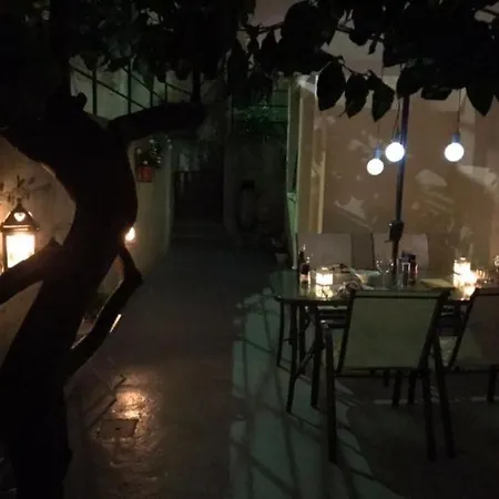 Grande Bilocale Con Giardino E Posto Auto Privato Comodo Al Mare Appartamento *