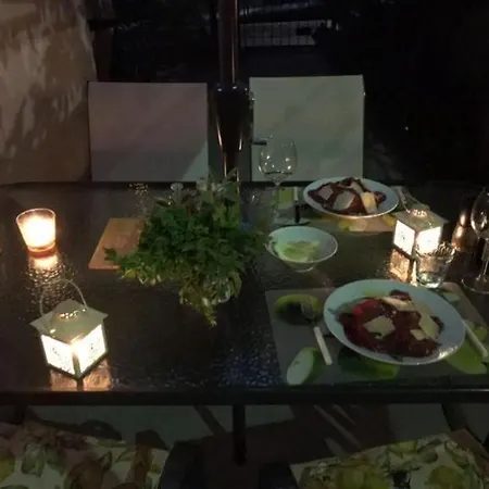 Grande Bilocale Con Posto Auto Privato E Giardino